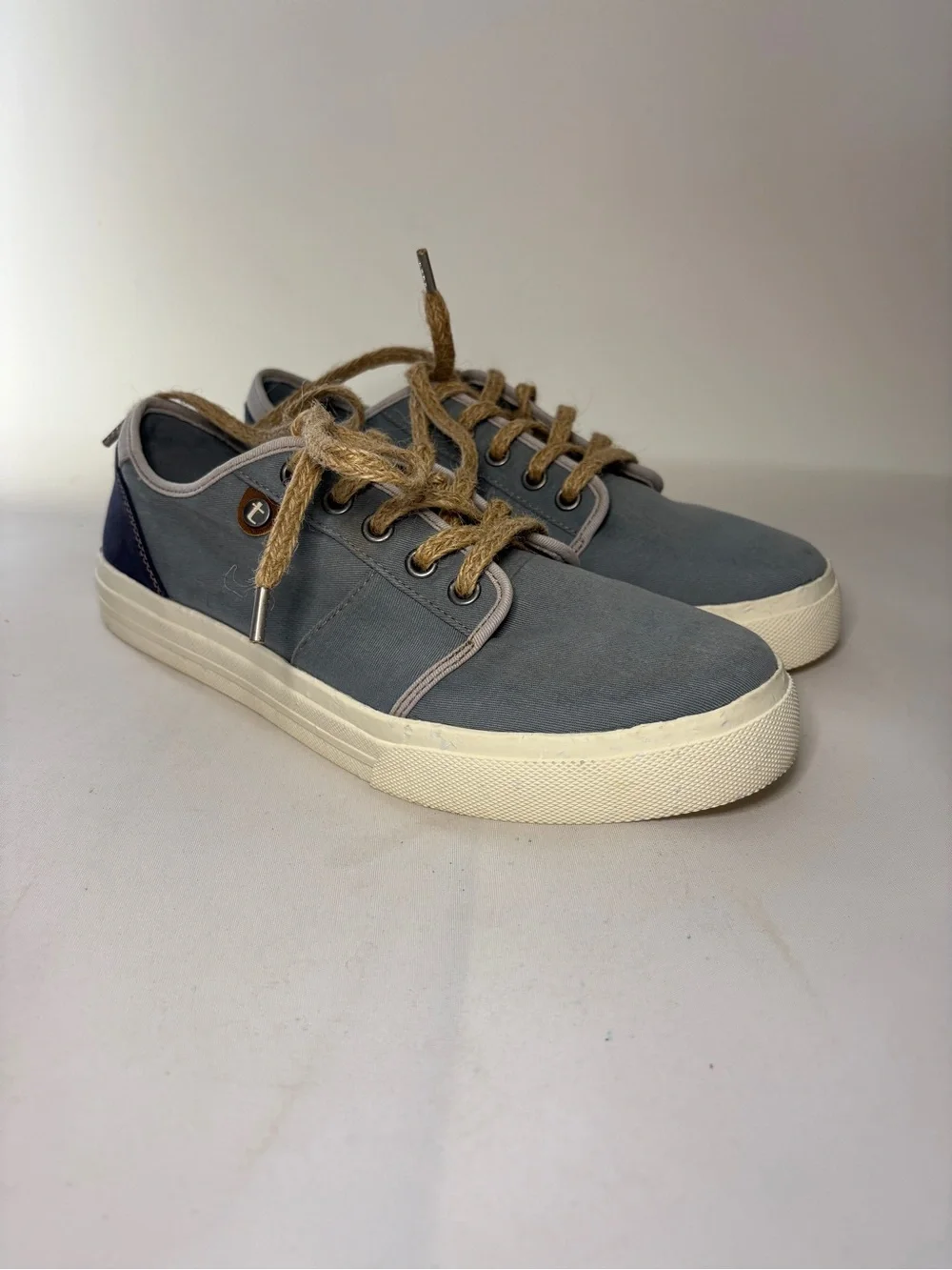 Taos Super Soul Canvas Sneaker Women's Size 8 Lake Blue‎ Navy - Worn Once!